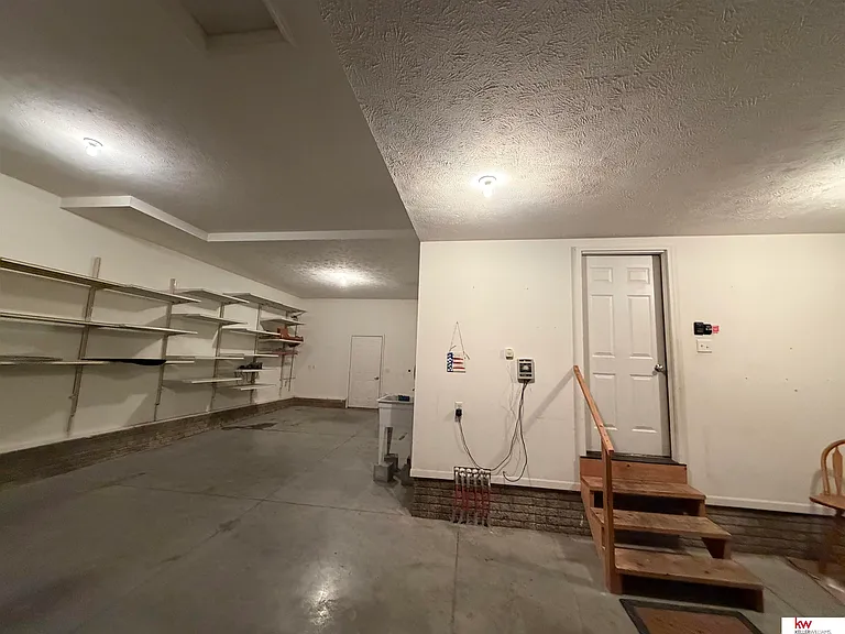 8539 S 98th Cir — Photo 14