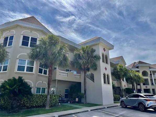 2020 Shangrila Dr APT 219, Clearwater, FL 33763