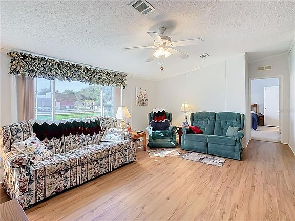 4th image of 157 ORANGEWOOD DRIVE