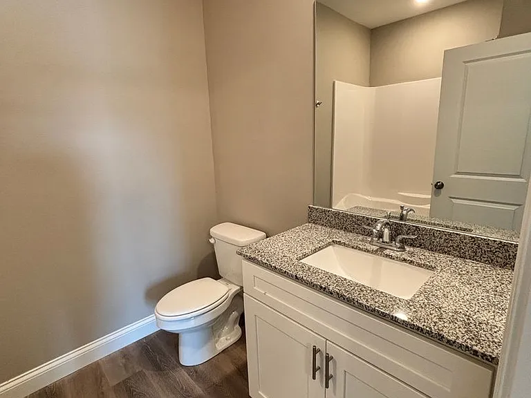 320 Hillview Mills Blvd — Photo 9