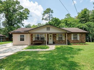 403 Vicks Ln, Saraland, AL 36571