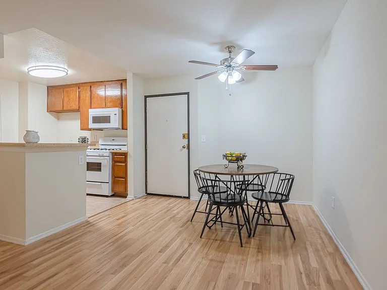 Riverside Terrace Apartments — Photo 18