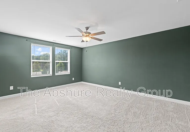 35 Village Edge Dr — Photo 28