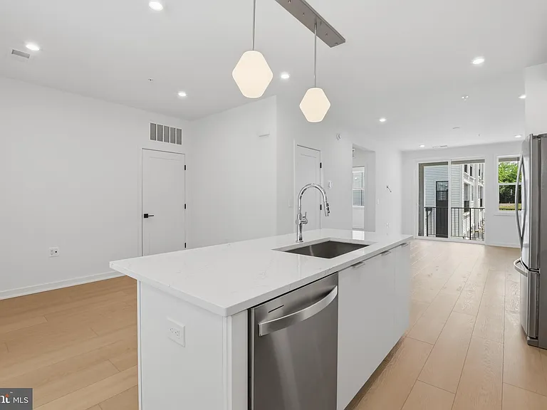 4759 Sully Point Ln #405 — Photo 9