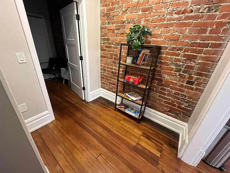 Dennison Ave 866-868 CR — Photo 23