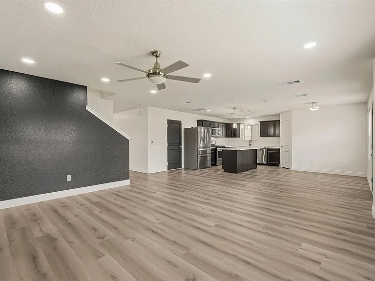 6810 Cortenridge Ln — Photo 9