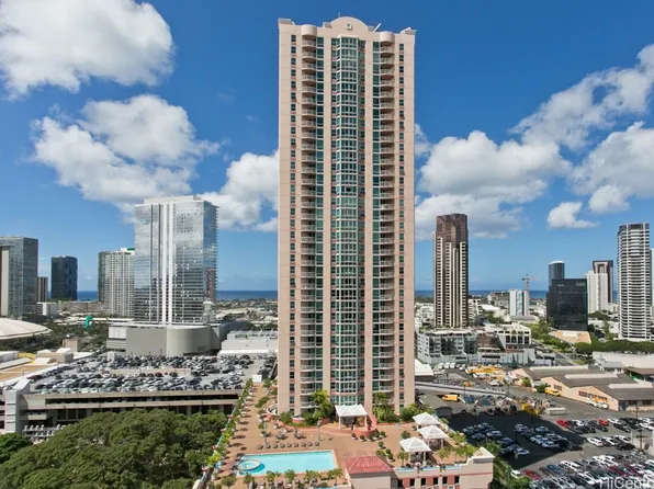 801 S King St APT 2407, Honolulu, HI 96813
