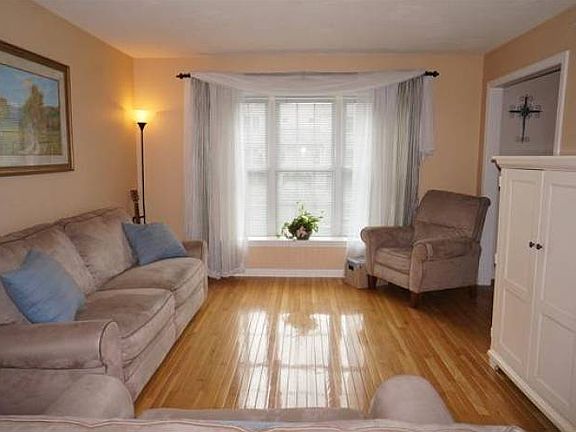 4th image of 646 Bedford St APT B5
