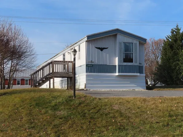 5 Apache Dr, Shippensburg, PA 17257
