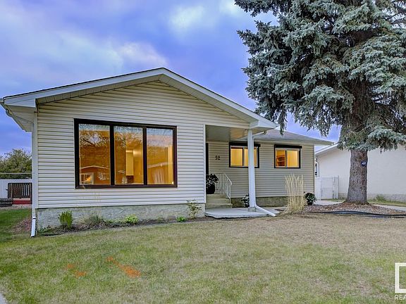 3rd image of 52 Fair Oaks Dr
