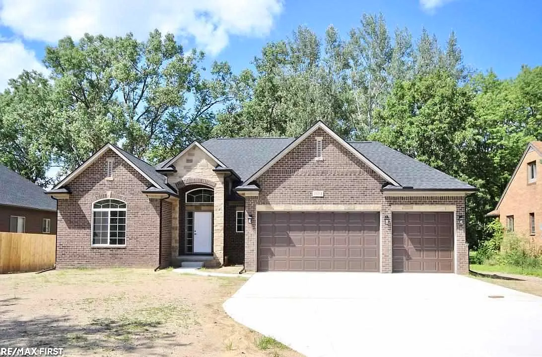 2925 B Dashwood photo 1