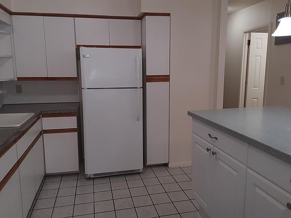 3rd image of 1-79 One Langdale St #1