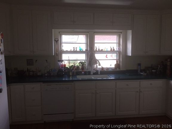 4th image of 303 N 12th St