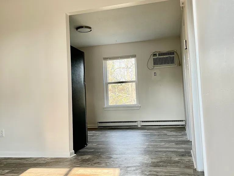 143 Hendricks Boulevard — Photo 38