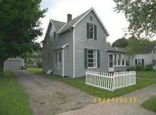 903 E Clark St, Warsaw, IN 46580