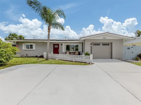 1779 Valencia Dr, Venice, FL 34293