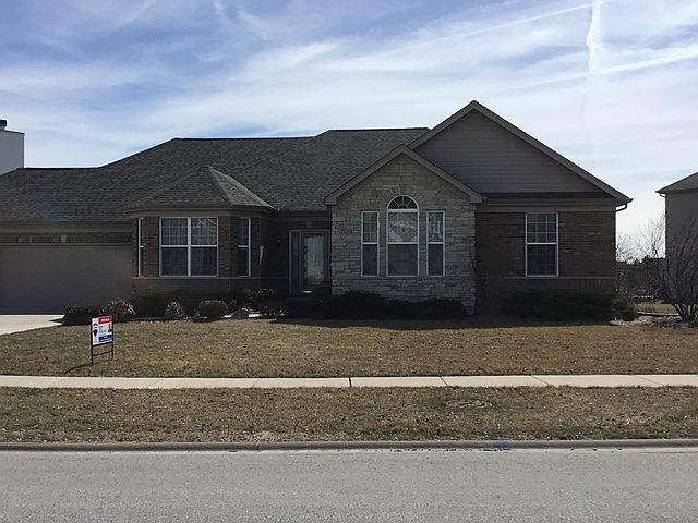 1st image of 25301 W Balmoral Dr