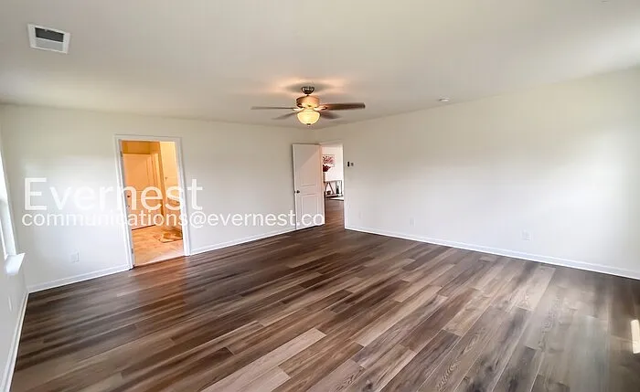 2370 Tournament Dr — Photo 11