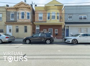 9044 Palisade Pl, North Bergen, NJ 07047