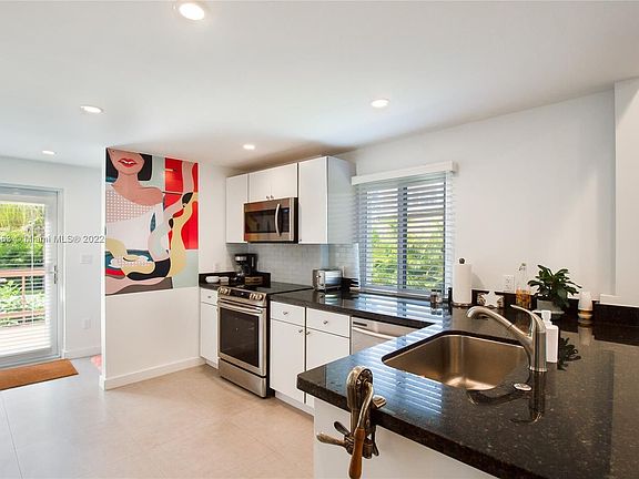 3rd image of 3030 NW 1st Ave #0