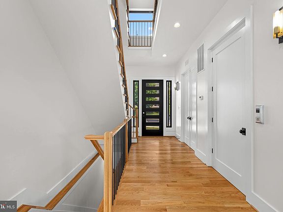 2nd image of 6424 29th St N
