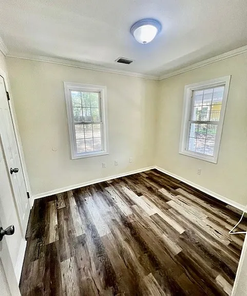 144 N Keech St — Photo 6