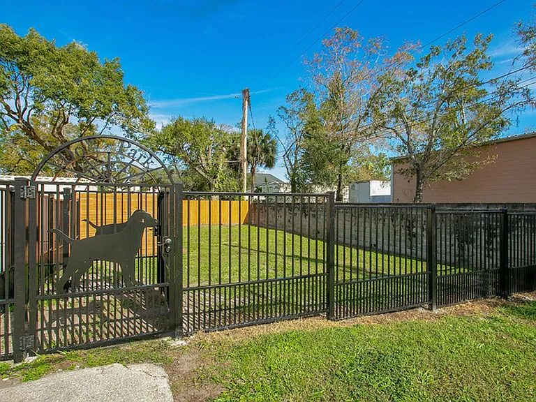 1225 Moselle Ave — Photo 8