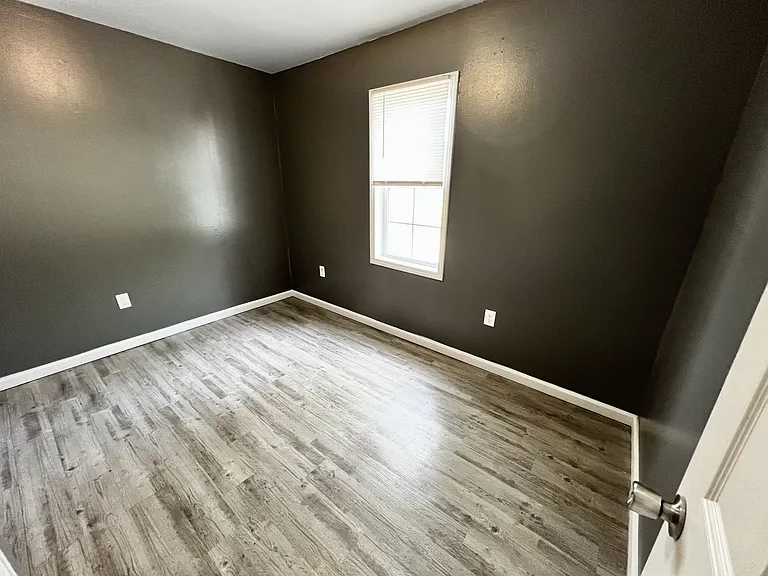 4663 Missouri #19-2 — Photo 3