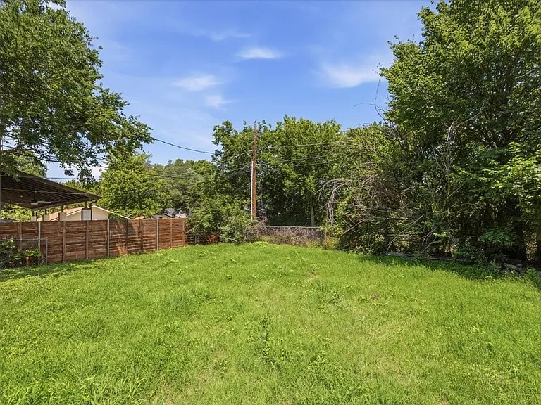 3908 Linden Ave — Photo 22