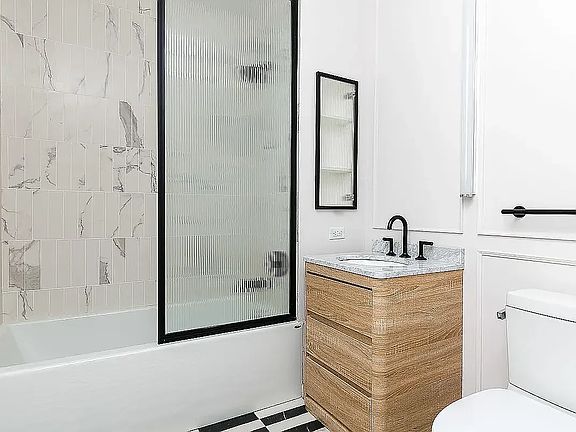 2nd image of 321 Wythe #1406