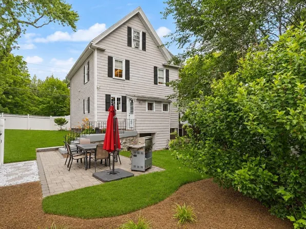258 Cross St, Winchester, MA 01890