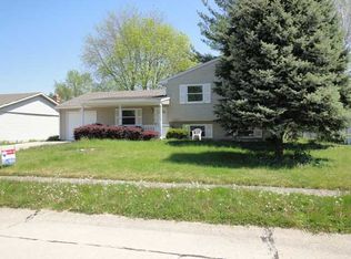 1327 Fairview Dr, Greenfield, IN 46140