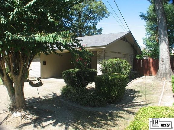 4th image of 2207 Redwood Dr