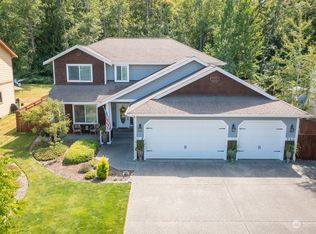 220 Juniper Ln, Port Angeles, WA 98362