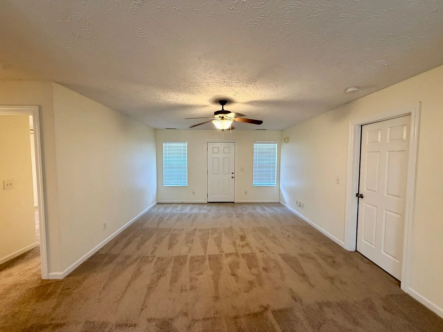 Nice 3 Bedroom 2.5 Bath Home in Providence Point - Murfreesboro — Photo 2