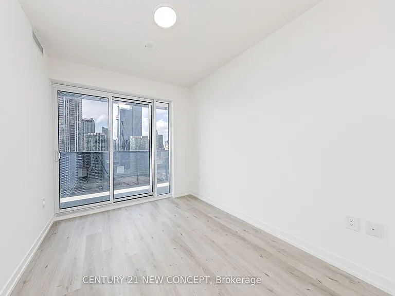 138 Downes St S #3011 — Photo 14