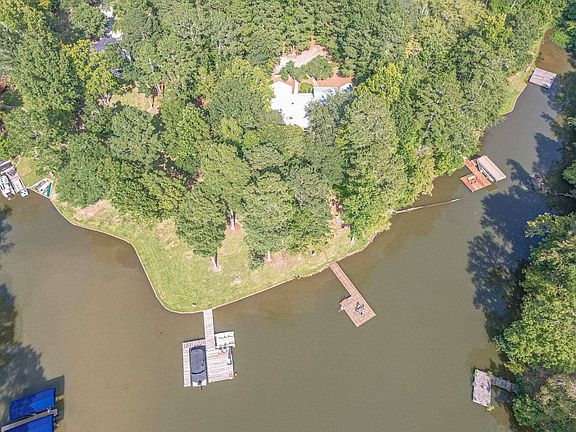 3rd image of 1350 Parks Mill Dr