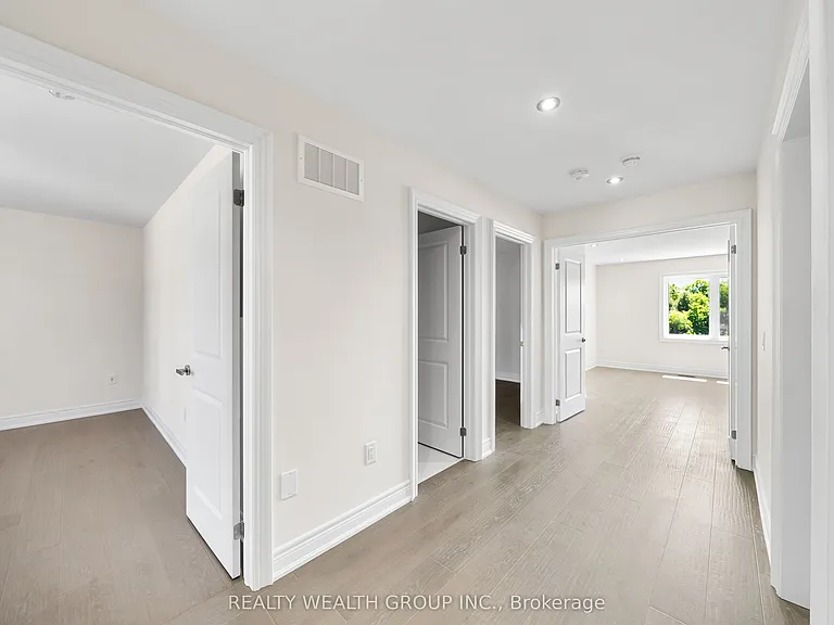 261 Seaview Hts — Photo 23
