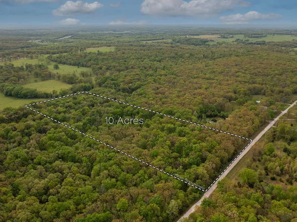 000 S 52nd Road, Dunnegan, MO 65640