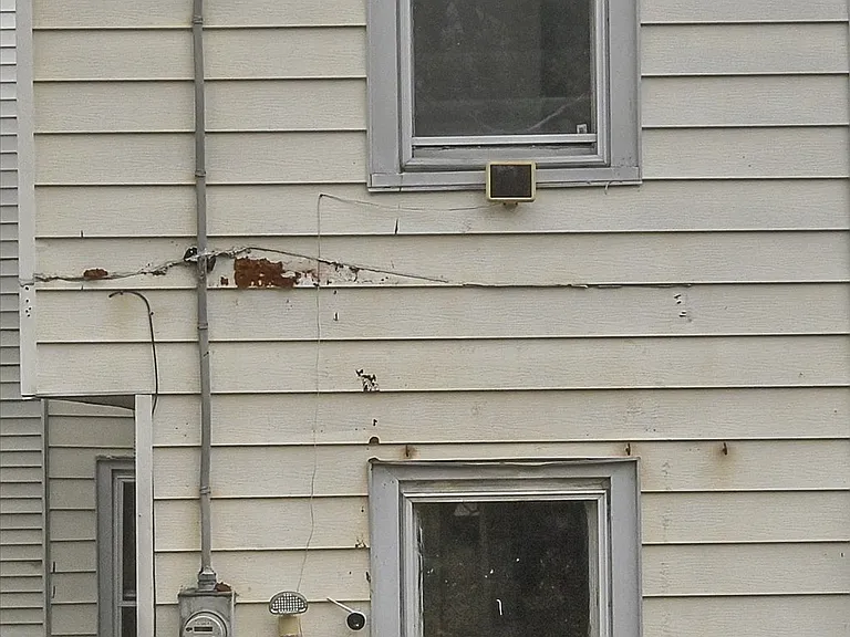 1323 W Norwegian St — Photo 19