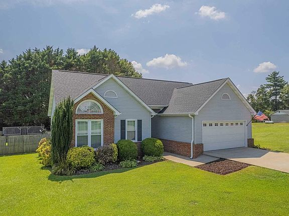 2nd image of 64 Bradford Pl