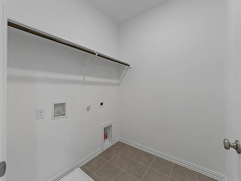 3309 Penn Blvd — Photo 14