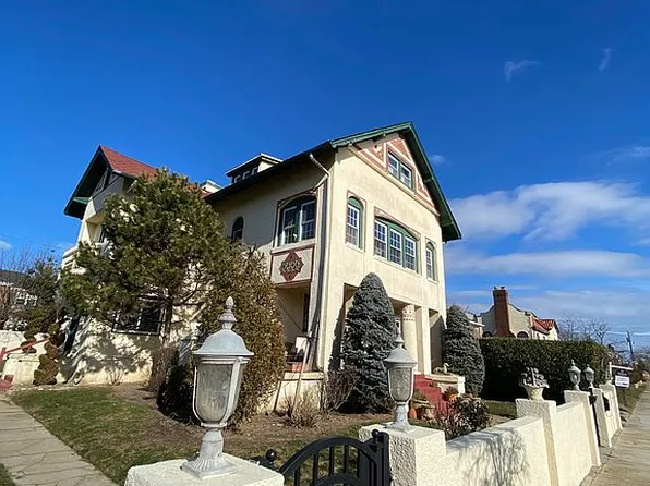 249 E Beech St, Long Beach, NY 11561