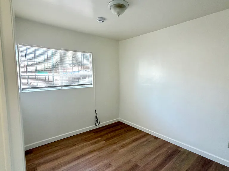 133 W 66th St #2 — Photo 5