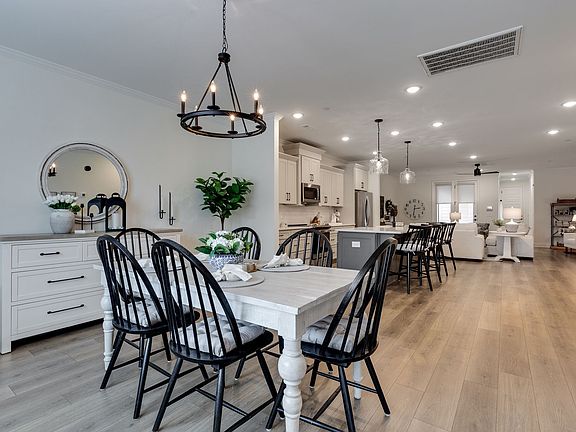 3rd image of 2733 Bramblewood Ln