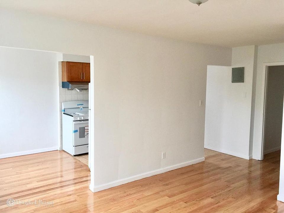 1st image of 9218 52nd Ave #3