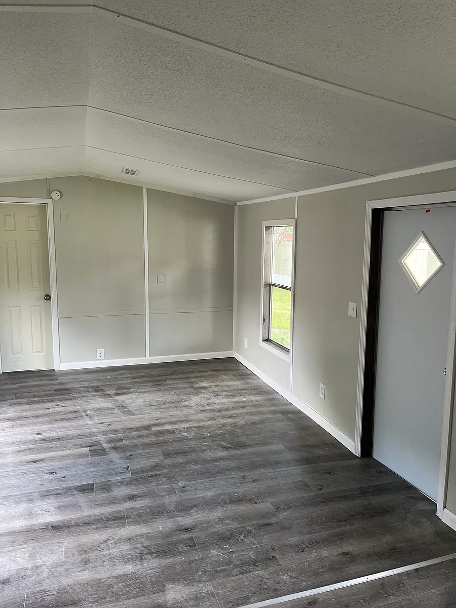 Building Photo - 805 Soperton Ave