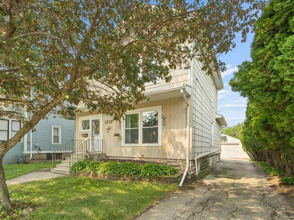 1215 Grand St, Oshkosh, WI 54901