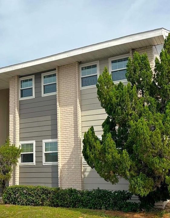 1st image of 844 Sky Lake Cir APT C