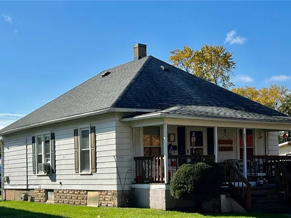 521 W Lincoln St, Hoopeston, IL 60942